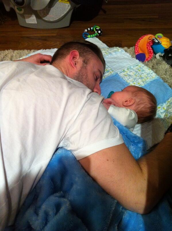janelleostberg's tweet photo. #sundayfunday #likefatherlikeson http://t.co/3YuSIrnDet