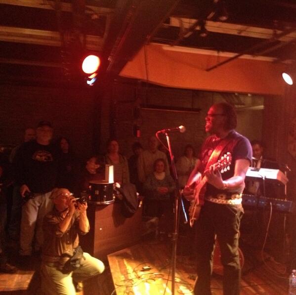 Dinosaur_BBQ's tweet photo. #JoeLewisWalker ripping it up Upstairs at the #DinoBBQ #blues http://t.co/bs6v5jQiJ1