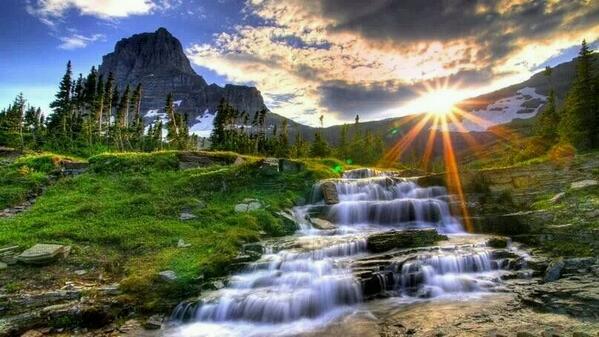 lifegivinghope7's tweet photo. There is a New Day Dawning! 
I see freedom instead of GREED! 
Happy&amp;Grateful 2 be a part of this time.#wearethepeople http://t.co/Aipyy9wFMm