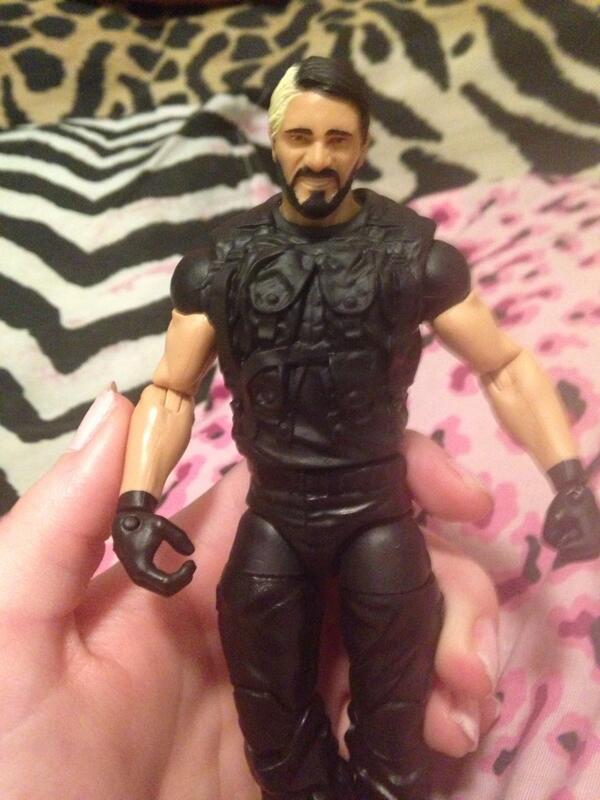 Shield_Fanpage's tweet image. @AlexisLovesPunk @WWEZeb @janeaholmes12 @chelseasyou @BrittanyWWE @VivaDelRio @WWERollins 
See!