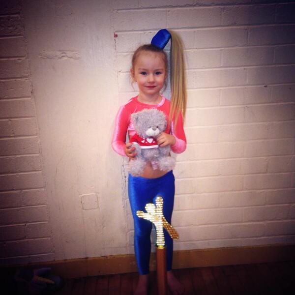 lenzi_21's tweet photo. Can't believe ma baby's a starter now &amp; she's only 4!!! 🙈 buzzing so proud of you princess 💜❤️💙 http://t.co/pwu5ZvGTyX