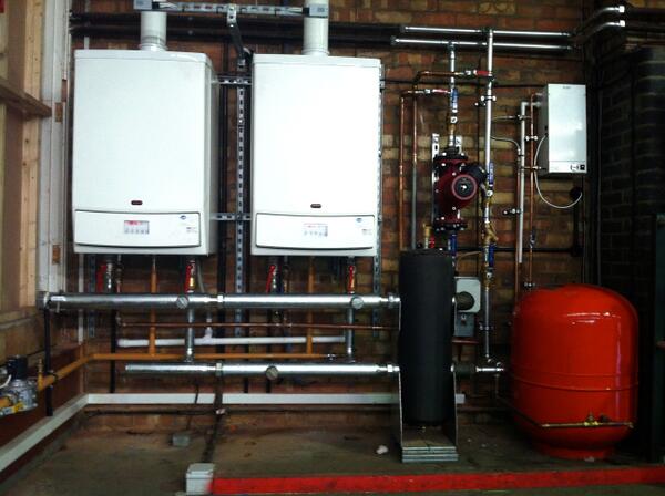 alphahi's tweet image. @jacksonbc2 Grimsby have installed a new energy efficient commercial heating system from @alphahi