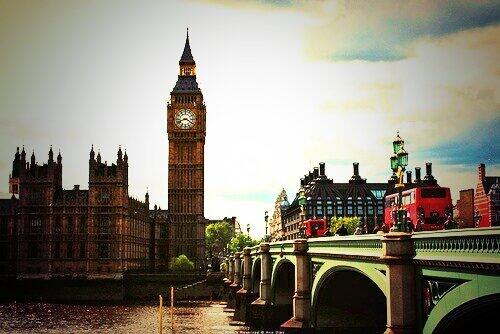LuuciaGR's tweet photo. 15 días! Empieza la cuenta atrás. #London14 :) http://t.co/kh9bDZEgKf