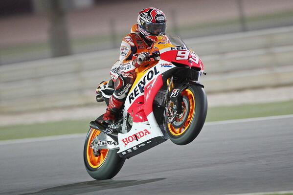 VAVEL_Motor's tweet photo. Hoy cumple 21 años Marc Márquez, un piloto destinado a marcar época en el motociclismo ¡Felicidades @marcmarquez93! http://t.co/gWlxUZEMoB