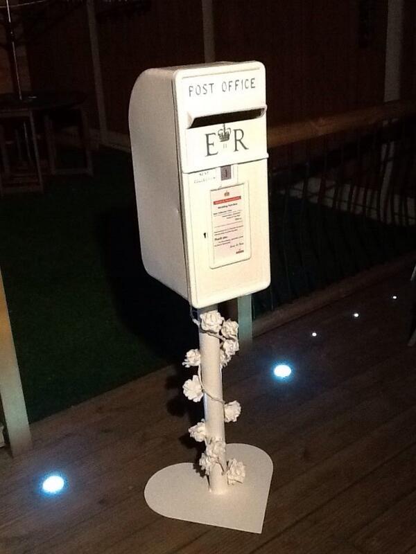 LLSPhotographer's tweet photo. Need a postbox to hire for your wedding get in touch for prices #bride #groom #wedding #postbox http://t.co/gjUJmpJeLf