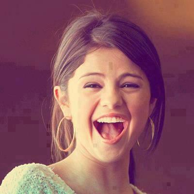 MBkimal's tweet image. استَخِدم ابتِسَآمَتك لِ تَغييِر الحَيَآآة ،وَ لآ تَدع الحَيَآة تُغييِر ابِتسَآمتِك (: