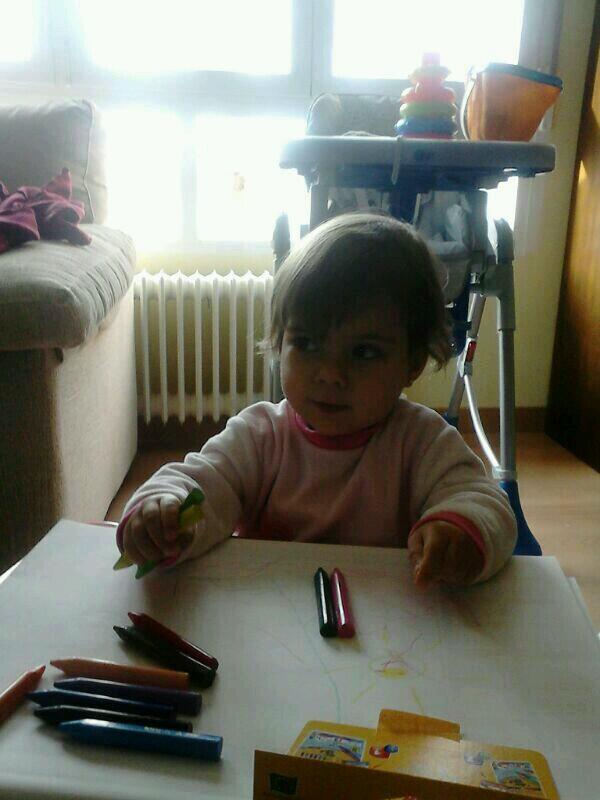 Carmen_Dwarf's tweet photo. Hoy cumple 2 añitos mi sobrina,lo más bonito de mi vida <3 http://t.co/8ZCvHP6Nvk