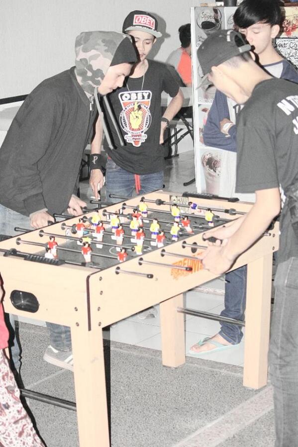 FRHcheko's tweet photo. JOIN WITH US! RT@Foosers_CJR: CIANJUR FOOSERS SYNDICATE // FAMS FOOSBALL TEAM (F2T) @Foosers_ID @FAMSofficial http://t.co/DBJhoVip5u