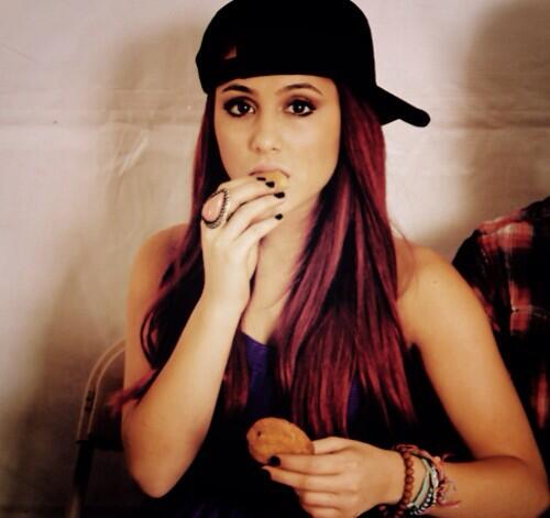 ariana_pic's tweet photo. アリアナ・グランデ可愛いと思ったらRT           

#アリアナ     
#arianagrande 

https://t.co/6NCbLkkqSG
