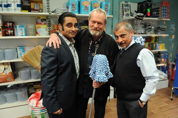 TVSanjeev's tweet image. #kumars Wed 10pm SKY1HD.  @terrygilliamweb turns a mop upside down to create a cheap/accessible Lady Gaga doll