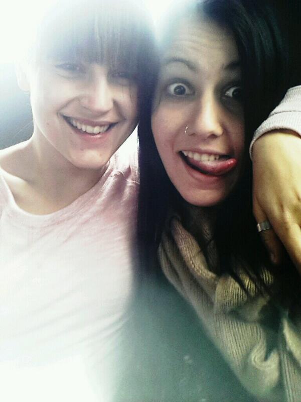PatriLopez's tweet photo. Y ahora de caminito a casita a comer con mi gordita @jennyfer210392 (L http://t.co/GdnYaxf66n