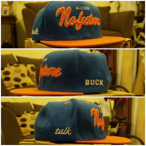 Sama-sama bro :) RT <a href="/amrujunk/">🕳🧑🏽‍🦯</a>: Thanks for the gift ! <a href="/buckstoreid/">BUCK</a> <a href="/BUCK_apparel/">BUCK.apparel</a> Buck x talk nofuture snapback ! wooho