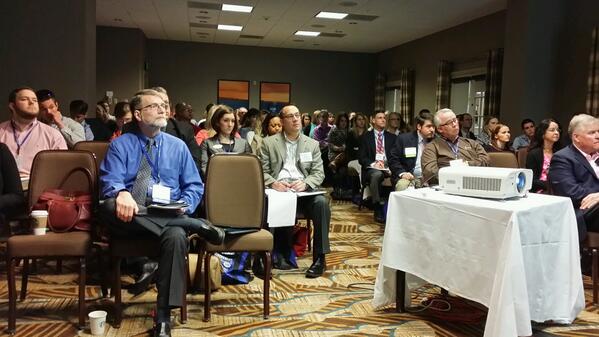 LaurieCl13's tweet image. Full house for #webgovernance @ #casewaves @vispoint