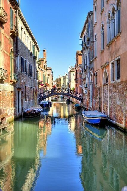 gema_chata's tweet photo. “@NaturPictures: Venecia, Italia http://t.co/0pXnFUQUV5” Y allí estabas tú...!!! @maryjimenezmanz @dapalopez @rakela06 #Ali piribiribiribiii