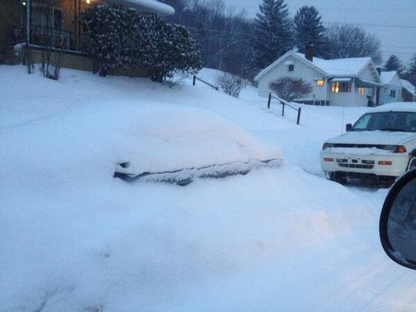 PatrickHarris89's tweet photo. @AsSeenAtIUP this car probably won't be going anywhere for a little while #iupprobs http://t.co/UBZAD5FrY4