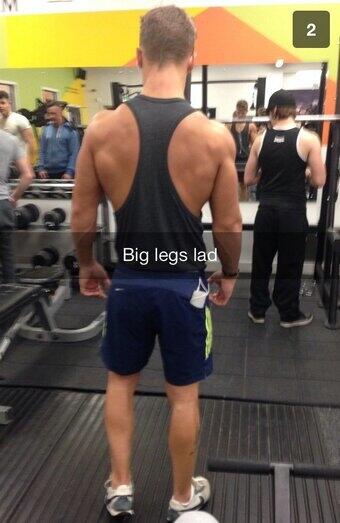 WorkoutFunnies's tweet photo. Must be on that "upper, rest, repeat" split. #LegDay http://t.co/6Iw6xa3ci1