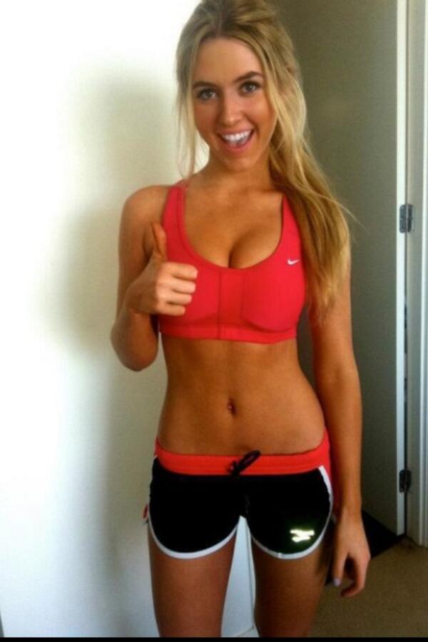 NovoaAustin's tweet image. Going to the gym with Kate!