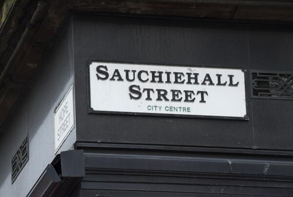 BBCScotland's tweet photo. The Street comes to BBC1 Scotland tonight at 10.35pm.... > http://t.co/ma7HWZFvqn http://t.co/pyhlScgWSz