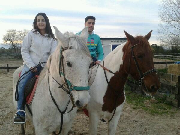 Beitagonzalez87's tweet photo. Muy buen dia de compras, paseo a caballo..... http://t.co/S5ouRtQEsI
