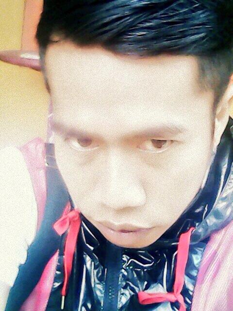 holicagus tweet picture