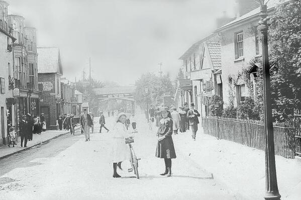Brecon Road in 1912 #Abergavenny facebook.com/40170413326483…