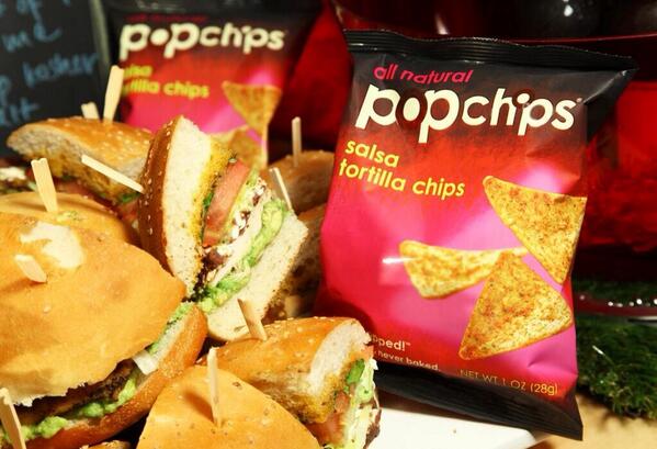 popchipsCAN's tweet photo. which flavour is your lunch's wingman today? http://t.co/S388klx2CP #yummy #lunchtime #snack #familyday #bringthefun http://t.co/mUYr2PaW5x