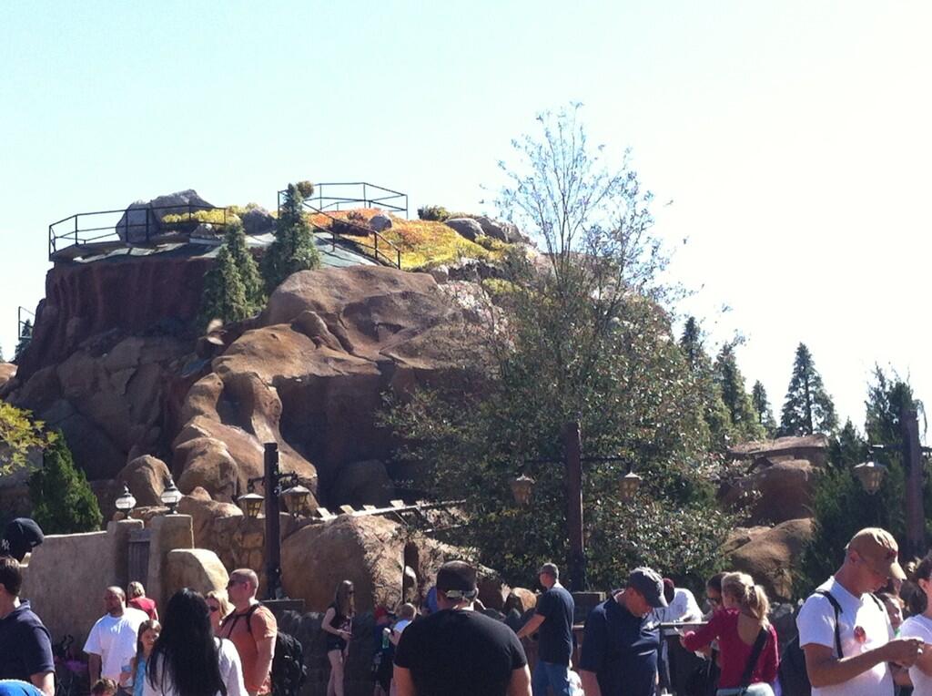 BgssN-KIcAAZKiS.jpg:large