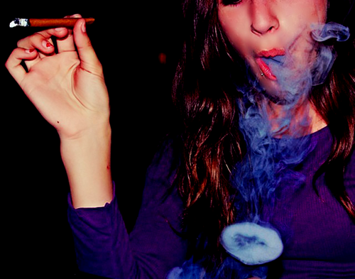 dopebxtch_avis's tweet photo. blunted http://t.co/jff0hWRBM0