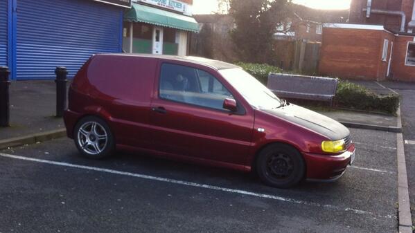 toastedtattoos's tweet photo. Finally getting the van low, need to sort out that rake 🙈🙈 http://t.co/JomONYUJ7I