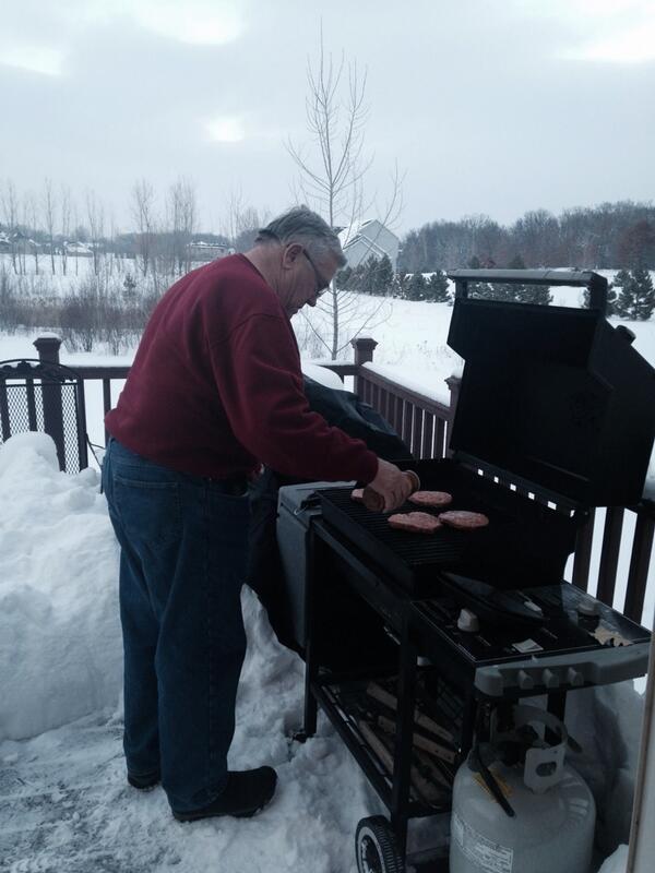 mollyysavage's tweet image. The fact that my grandpa is grilling outside right now makes me so happy #basicallysummer