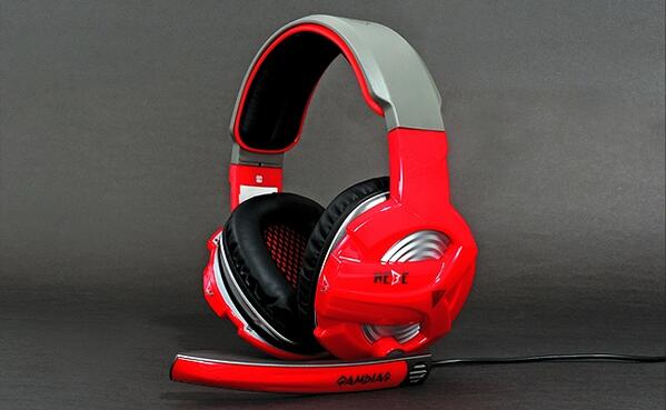 Epsilon_eSports's tweet image. #GIVEAWAY : Win a @GAMDIAS Hebe Headset, RT this tweet &amp;amp; Follow @Epsilon_eSports ! End : 1st March !