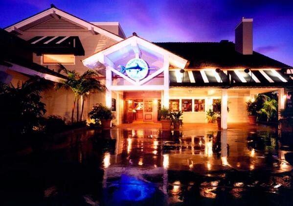 WeddingLoveTour's tweet photo. @bluewater_grill has the perfect rehearsal dinner space. Find out what they have to offer at our next Love Tour! http://t.co/Q8E0yoGnJU