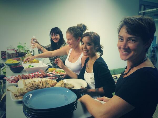 Curative_NZ's tweet image. #SharedLunch w/ our friends @innovate_change @coreeducation - @EddyDever's turn to present PechaKucha today! #yay