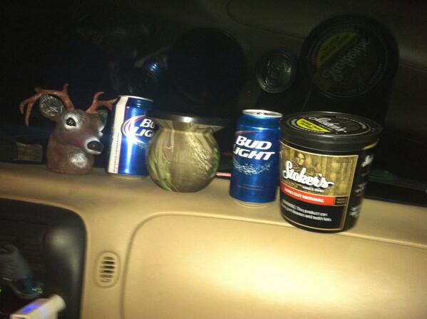 iAmTylerC08's tweet image. My kinda night #BudLight #MUDJUGARMY @mudjugusa