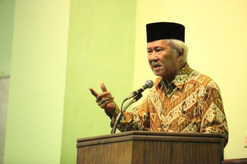 kota_jogja's tweet photo. Penasihat Spiritual Sultan HB X, Prof Damardjati Dimakamkan Hari Ini - http://t.co/wlY1qU8rVC http://t.co/C7DzeoRqZy