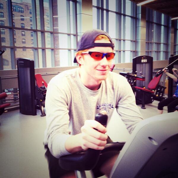 FlipsPS's tweet photo. It's thigh season. http://t.co/6cVHvjZBcY