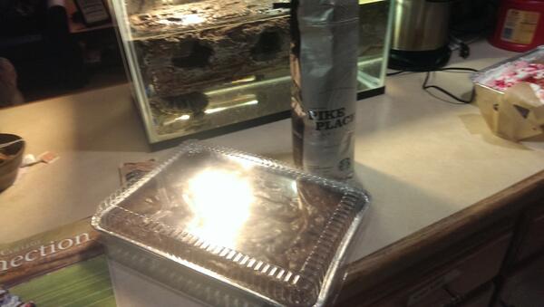 Nachtrider's tweet photo. @pegglanzer  The symposium house says thank you for the brownies and coffee! http://t.co/EXytyFJhpV
