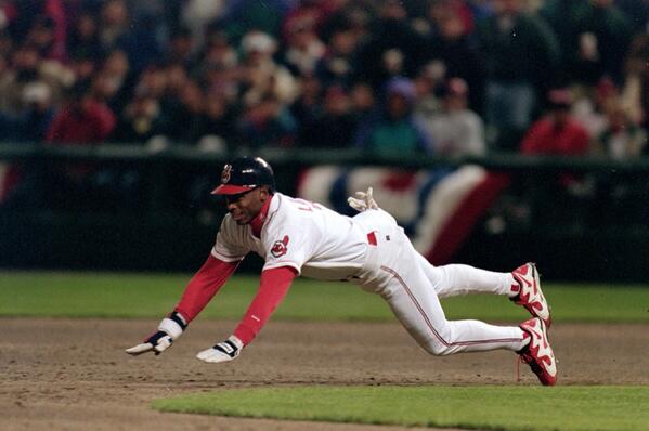 Cut4's tweet photo. Followers to RETWEET can win a baseball signed by @Kenny_Lofton7. #MLBFC http://t.co/zRrvKx5sKd