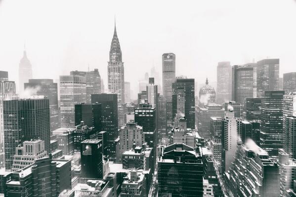 SubwayBarber's tweet photo. New York City Skyline - Winter - Snow Covered Skyscrapers

https://t.co/OaoThB3YDP http://t.co/aYo0jDd6cZ