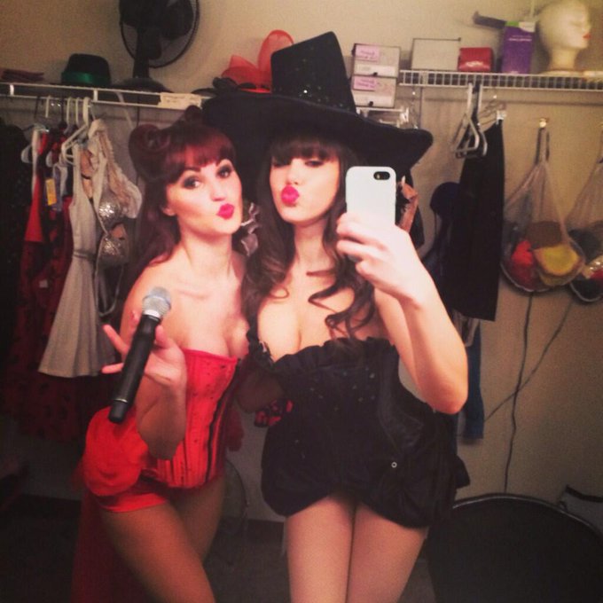 Watch Claire Sinclair's leaked NSFW photo on TwXstars