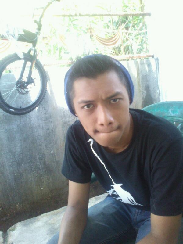 chevin pin tweet media