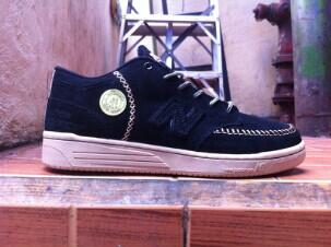 NewBalance Navajo black sz 40-44 ,ORDER| Text/WA/Line/bbm : 085719095847/ 29863347