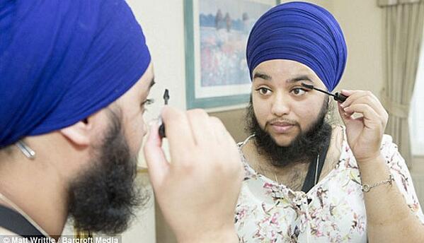 Perempuan Berjenggot Ini Merasa Lebih Feminin bit.ly/1cT8dd9