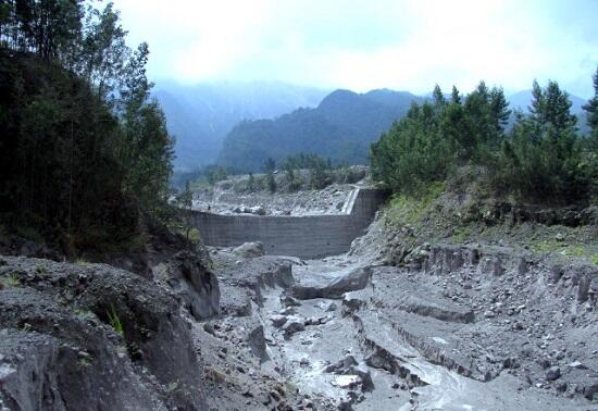 twitidkota's tweet photo. Lava Tour Kaliadem | Kepuharjo, Cangkringan, Sleman, Yogyakarta http://t.co/BQovuEsL4m