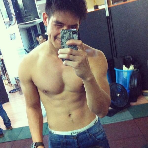 Gunangfa's tweet image. http://t.co/2pD4uYuNrFน่ารักเน้อ