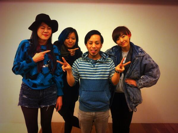 ThisisGoChic's tweet photo. With our new lovely friend at @NYLONJAPAN !! http://t.co/8b5IGgw2vM