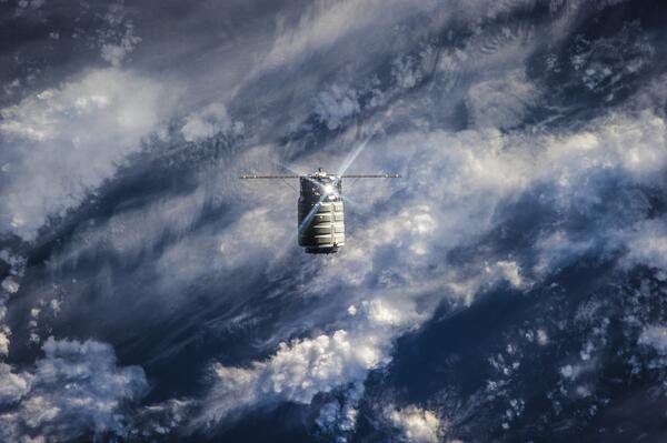 esaoperations's tweet photo. Image of week: salute to space swan #Cygnus. #Orb1 spacecraft left #ISS today http://t.co/BfmNFDLHcj http://t.co/NnVG1ubreN