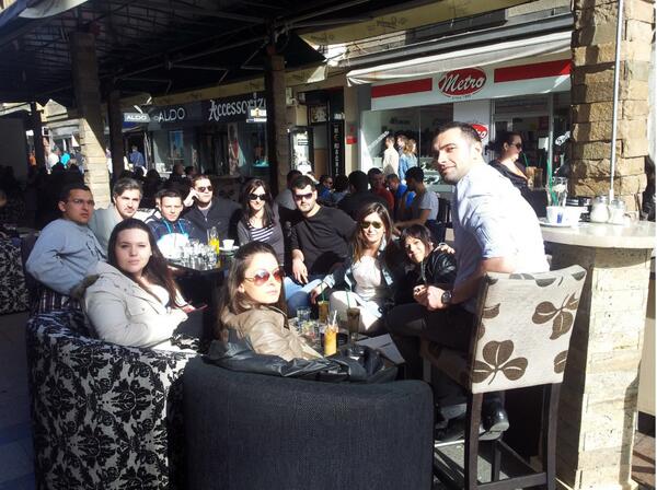 snsgonis's tweet photo. Активисти са @jecazaric кандидатом за посланика на #избори2014  @sns_srbija http://t.co/qmsN80kfZg