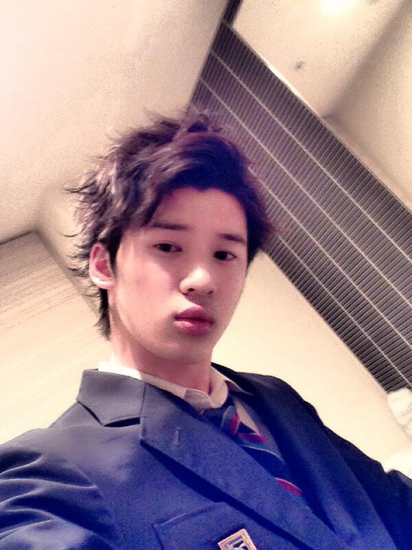 Hayato 道明寺ヘアのつもりだったが 色んな人に松潤舐めんなと言われ崩れ落ちた 自信あったのにな 髪が短すぎたかな ストレートアイロンだけで頑張ったのにな Http T Co Vxpinr86sv