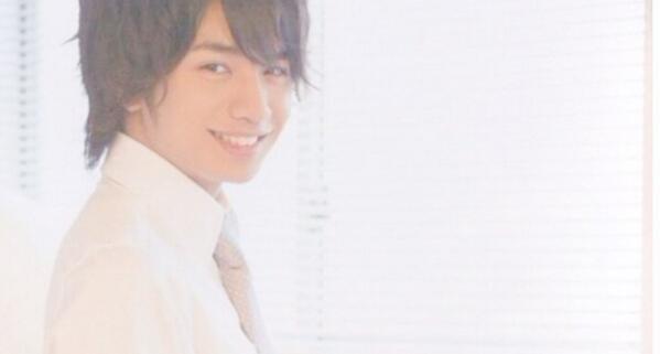 _____Kent__A's tweet photo. .

   「   君と僕とは違う色  ..

                       中島健人   иℛ

             ℛ     ↬     逢

        ..  きっと起こる化学反応    」

. http://t.co/D0PICjAfuj
